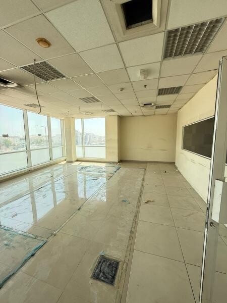 Big office in Cring - 2