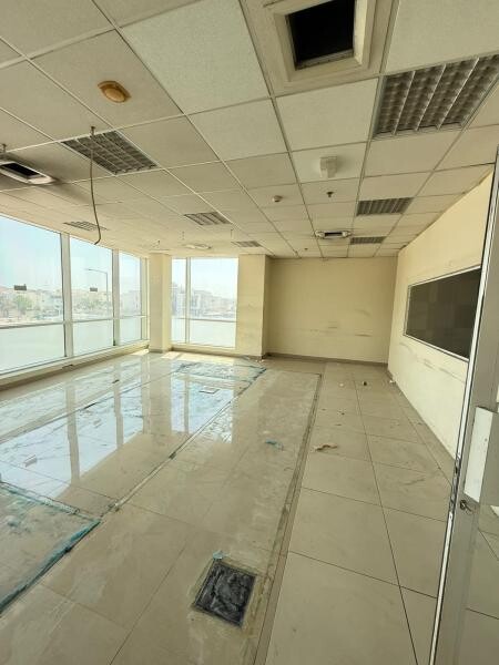 Big office in Cring - 3