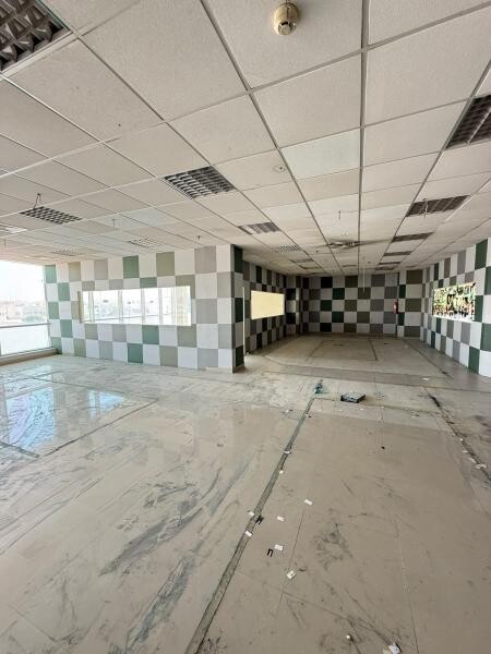 Big office in Cring - 9