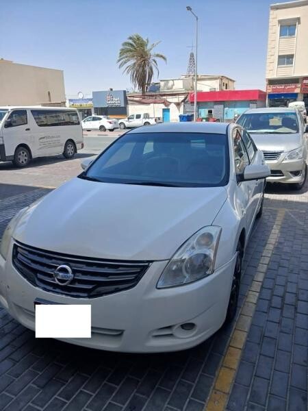 Nissan - 4