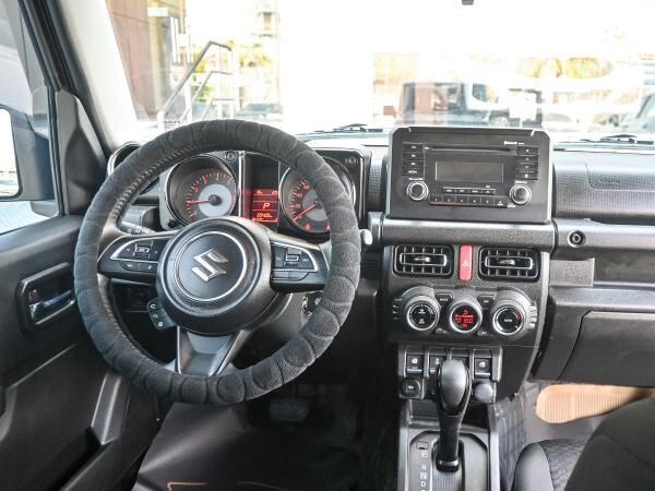 Suzuki Jimny 2025 - 10