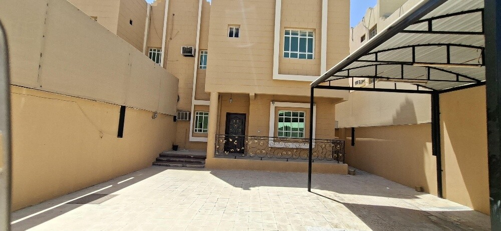 للإيجار فيلا في الخيسة - 2
