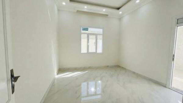 للبيع فيلتان جديدتان أم صلال عل - 7