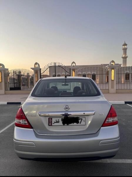 Nissan Tida 2011 - 2