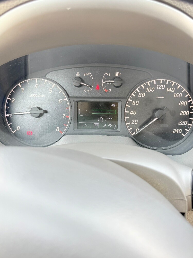 nissan santra 2015 - 8