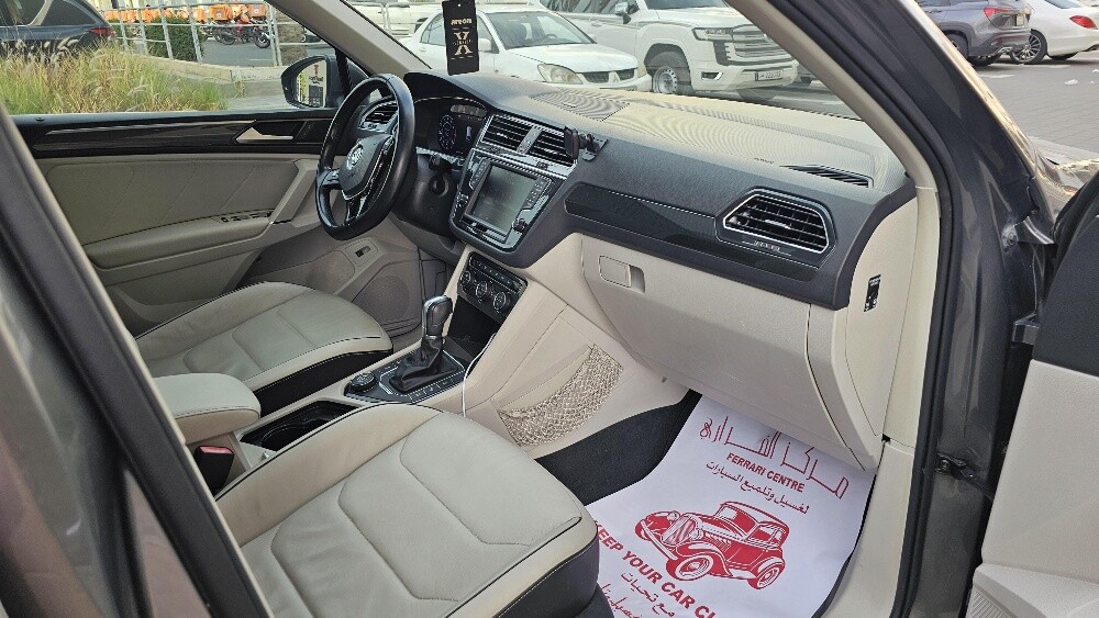 VW Tiguan full option - 7