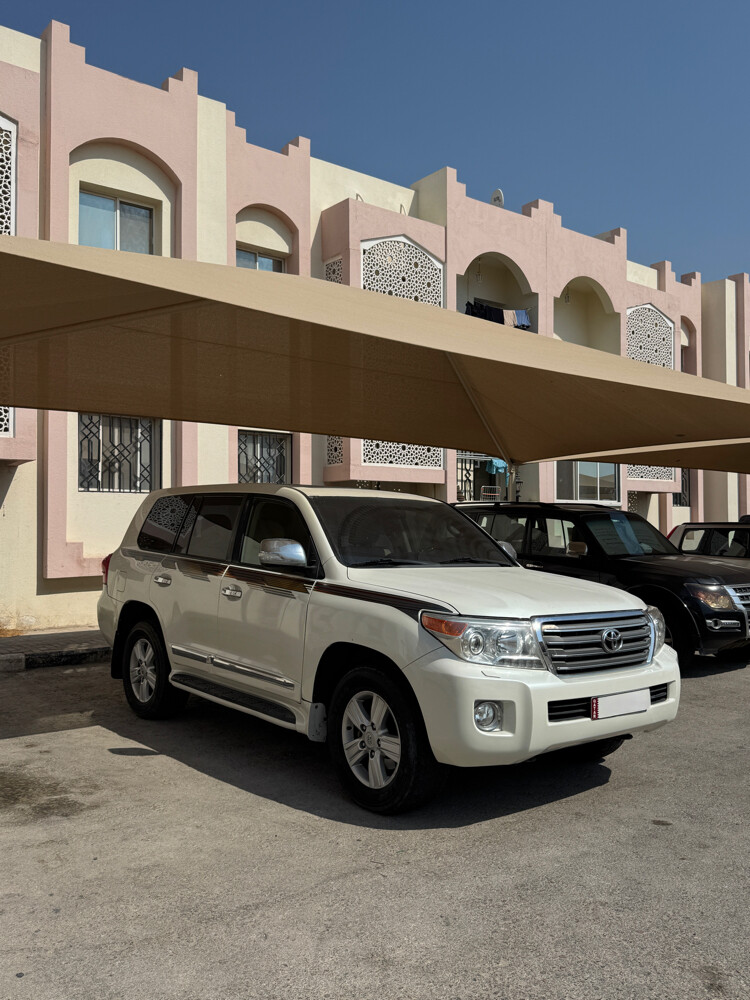 2014 GXR V8 LOW KM FOR SALE - 1