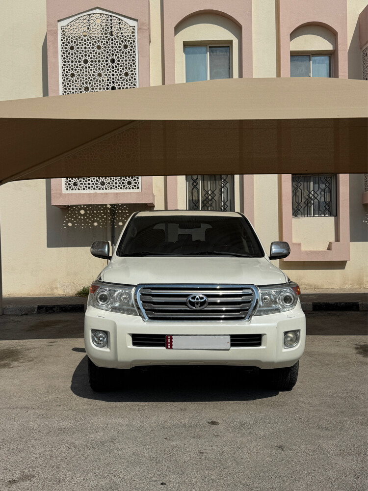 2014 GXR V8 LOW KM FOR SALE - 2