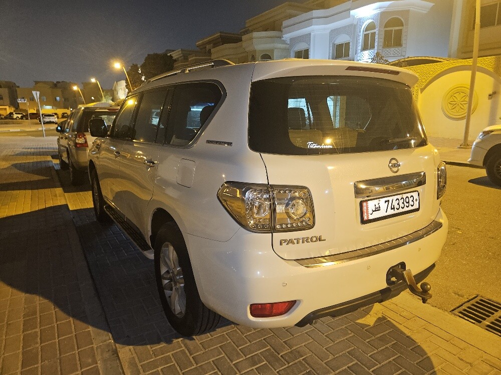 Nissan Patrol Platinum SE - 4