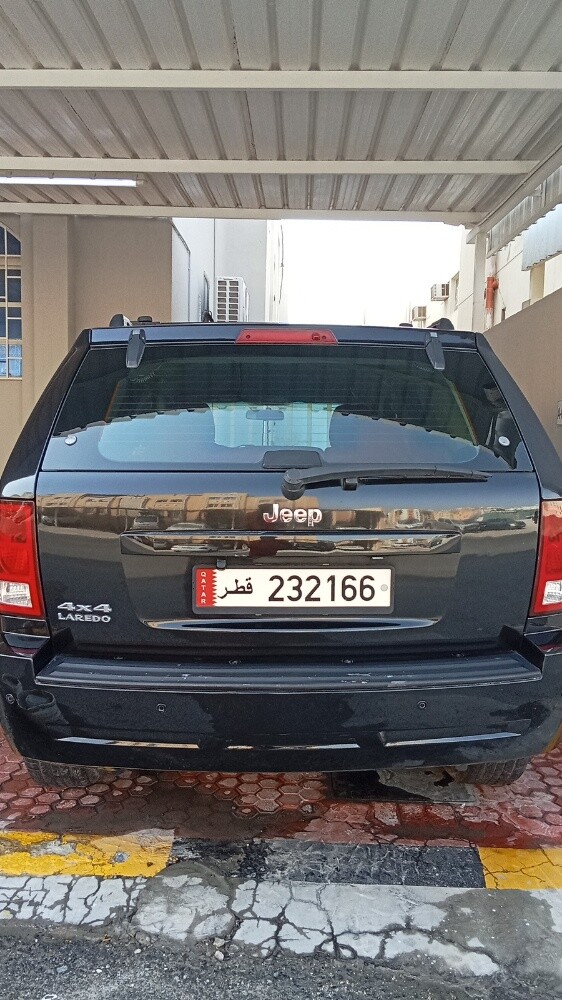 JEEP LAREDO 4X4 - 1