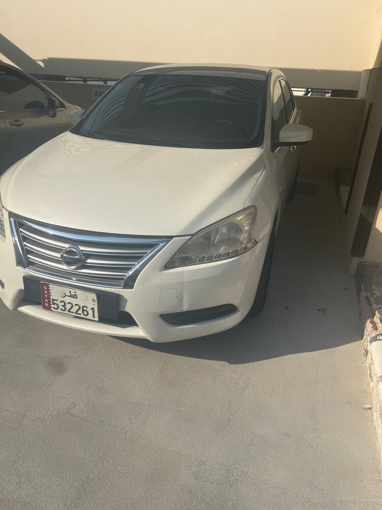 nissan sentra  - 1