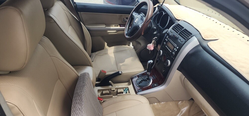 Suzuki Grand Vitara - 2