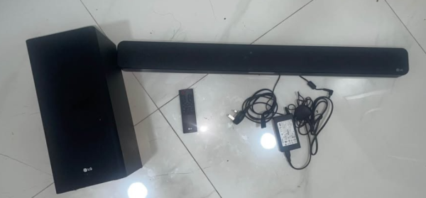 مكبر صوت إل جي 5 بقوة 400 واط - 2