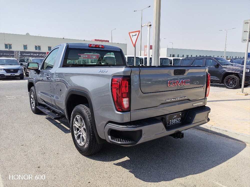 GMC Electronics - 4