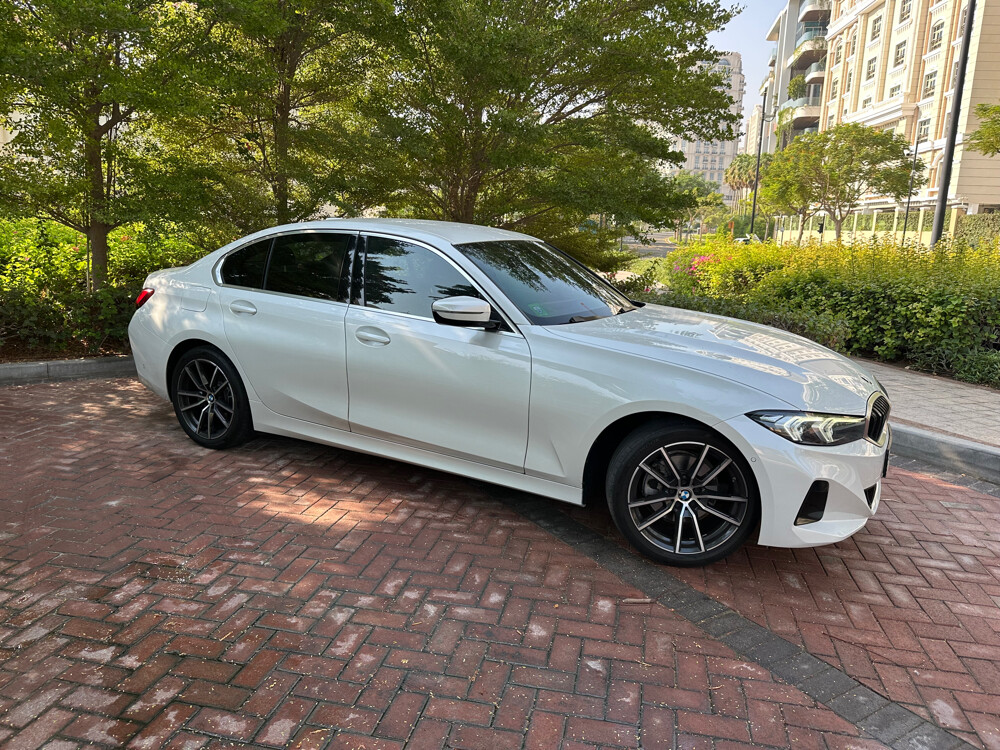 BMW 320i 2023 | 44,000 KM - 4