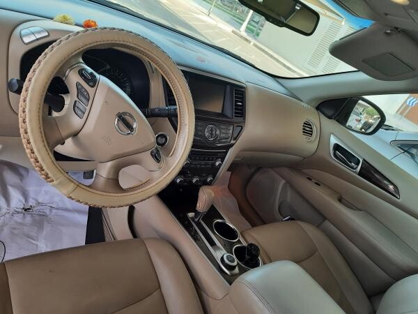 Nissan Pathfinder SV2013 Excellent - 7