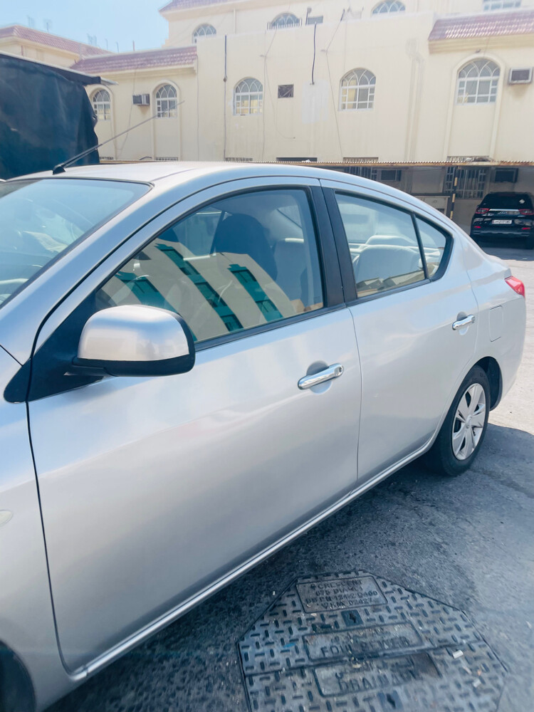 Nissan Sunny 2012model - 4