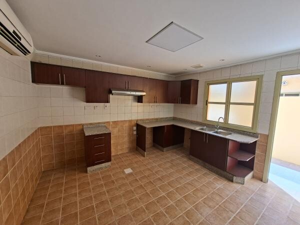 4 BR VILLA | AIN KHALED | ROOM - 12
