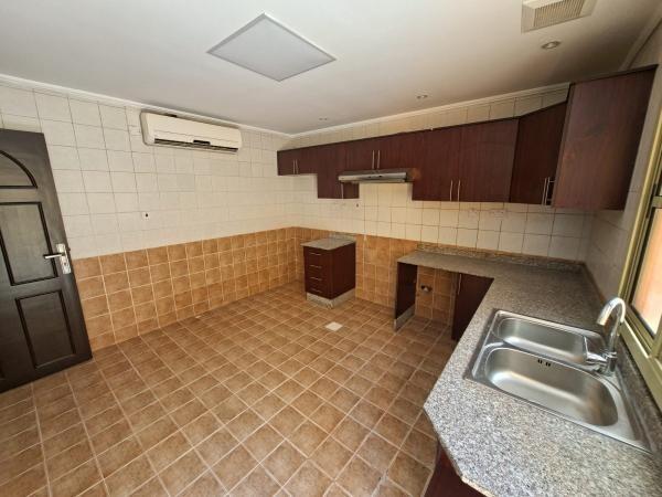 4 BR VILLA | AIN KHALED | ROOM - 11