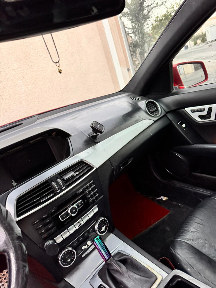 Mercedes Benz c300 AMG - 6