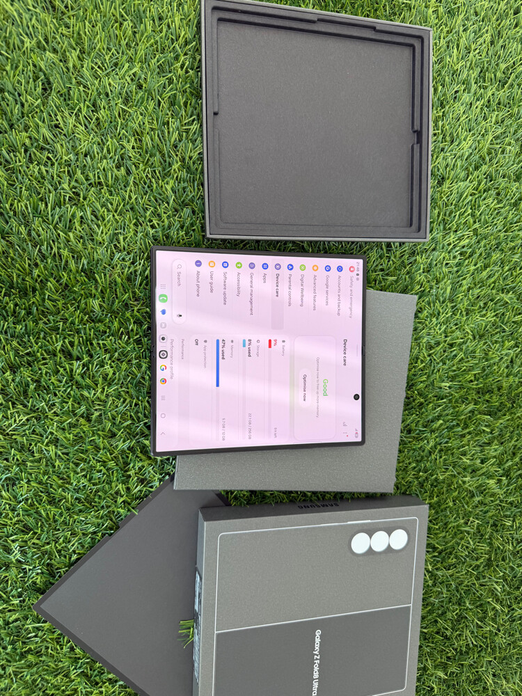 Samsung Z Fold 8 ultra 256gb purple - 8