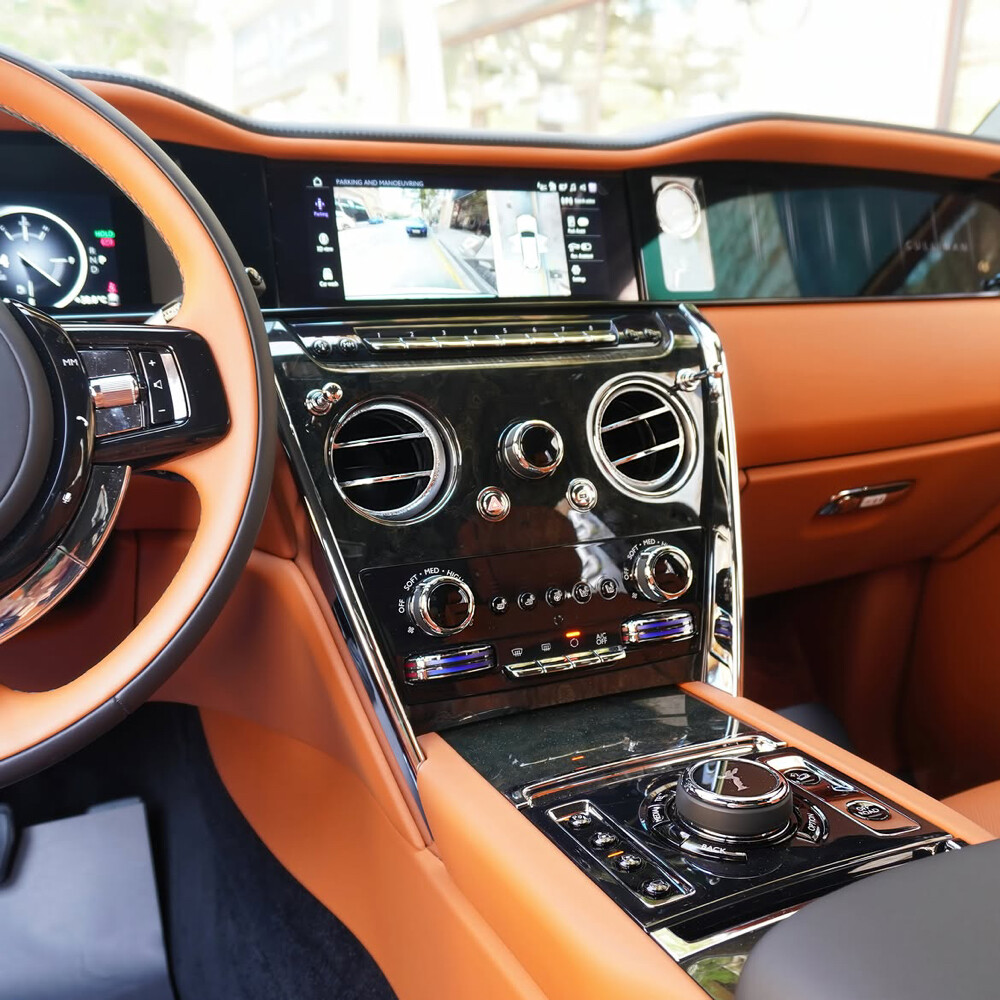 رولز رويس كولينان سلفر باج 2026 - 7