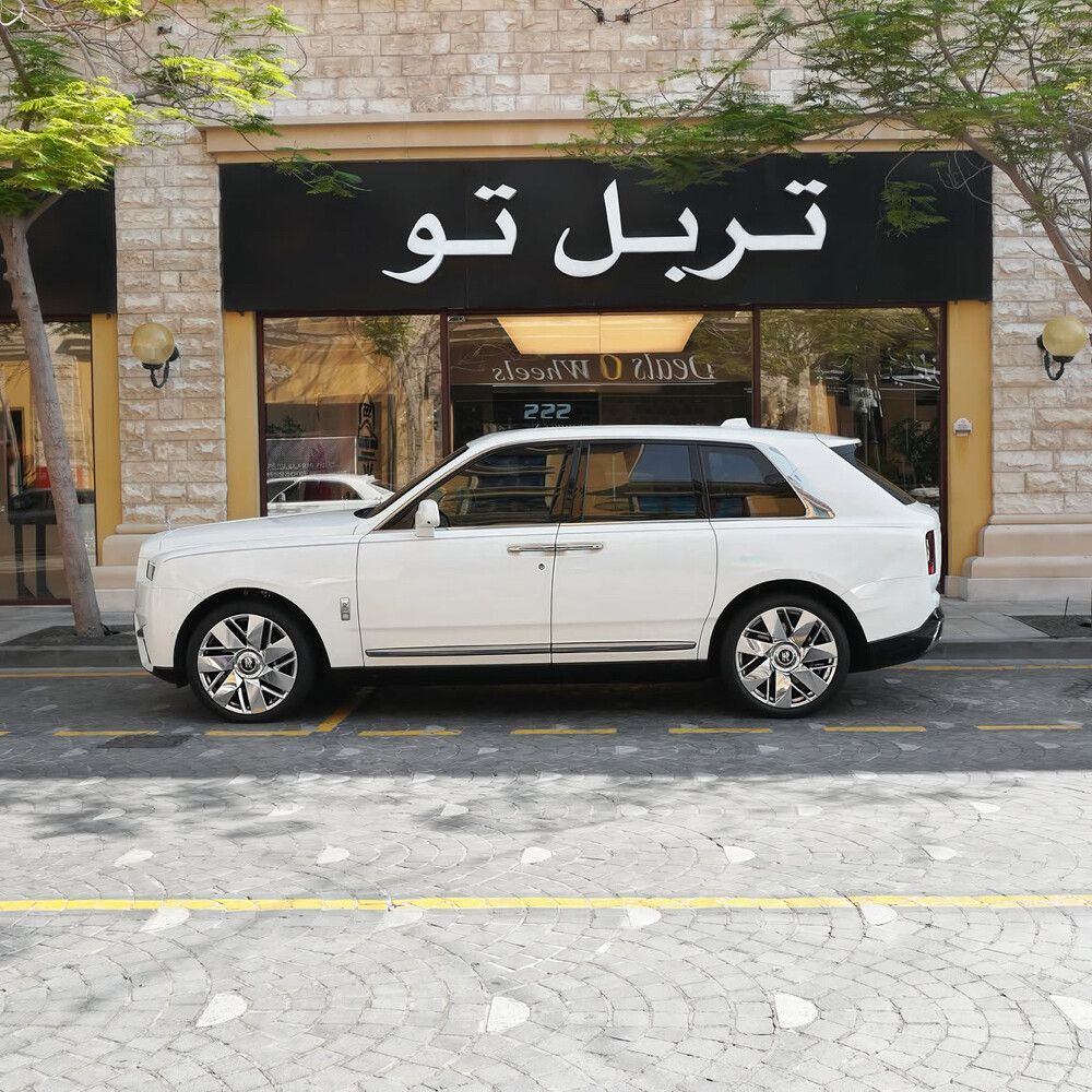 رولز رويس كولينان سلفر باج 2026 - 6