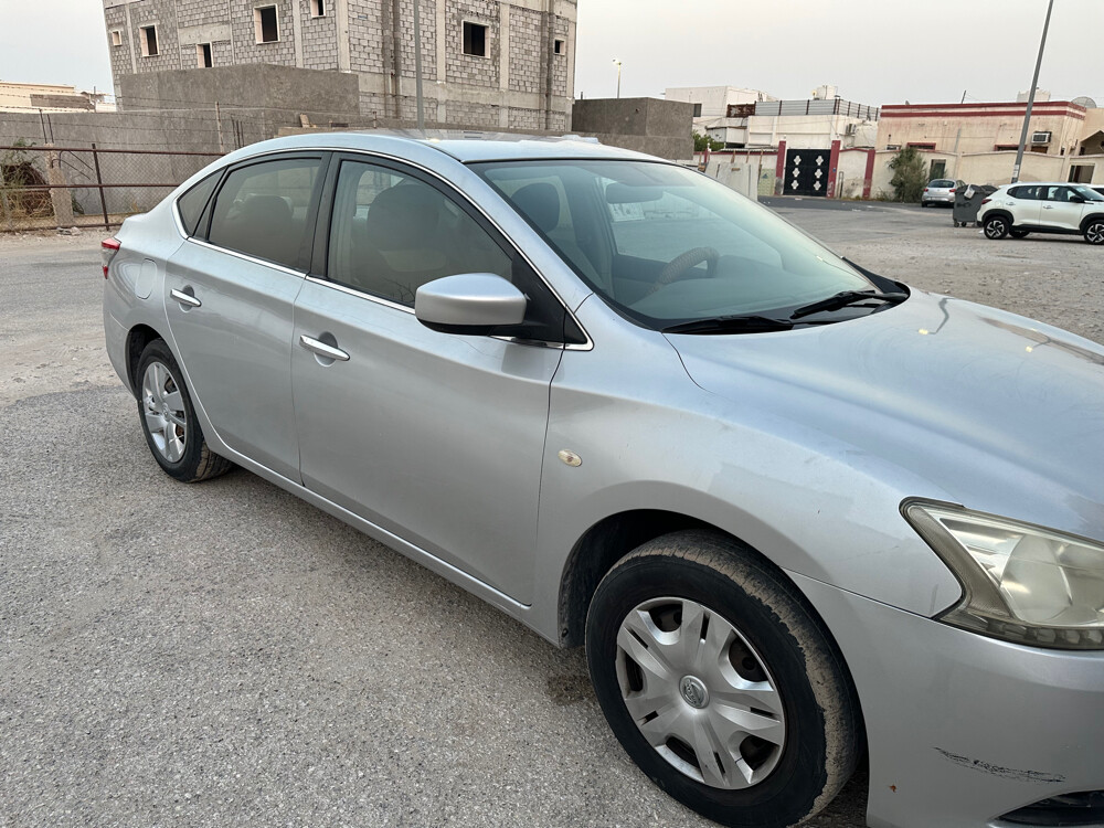Nissan Sentra - 3