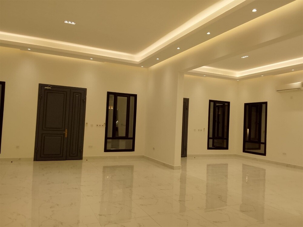 للايجار فيلا سكني - 5