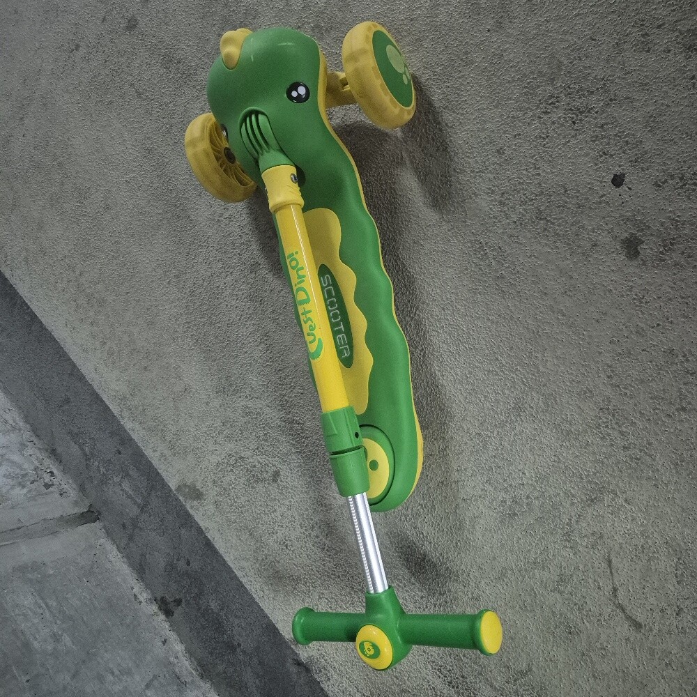 Scooter less use with music Qty 2 - 6