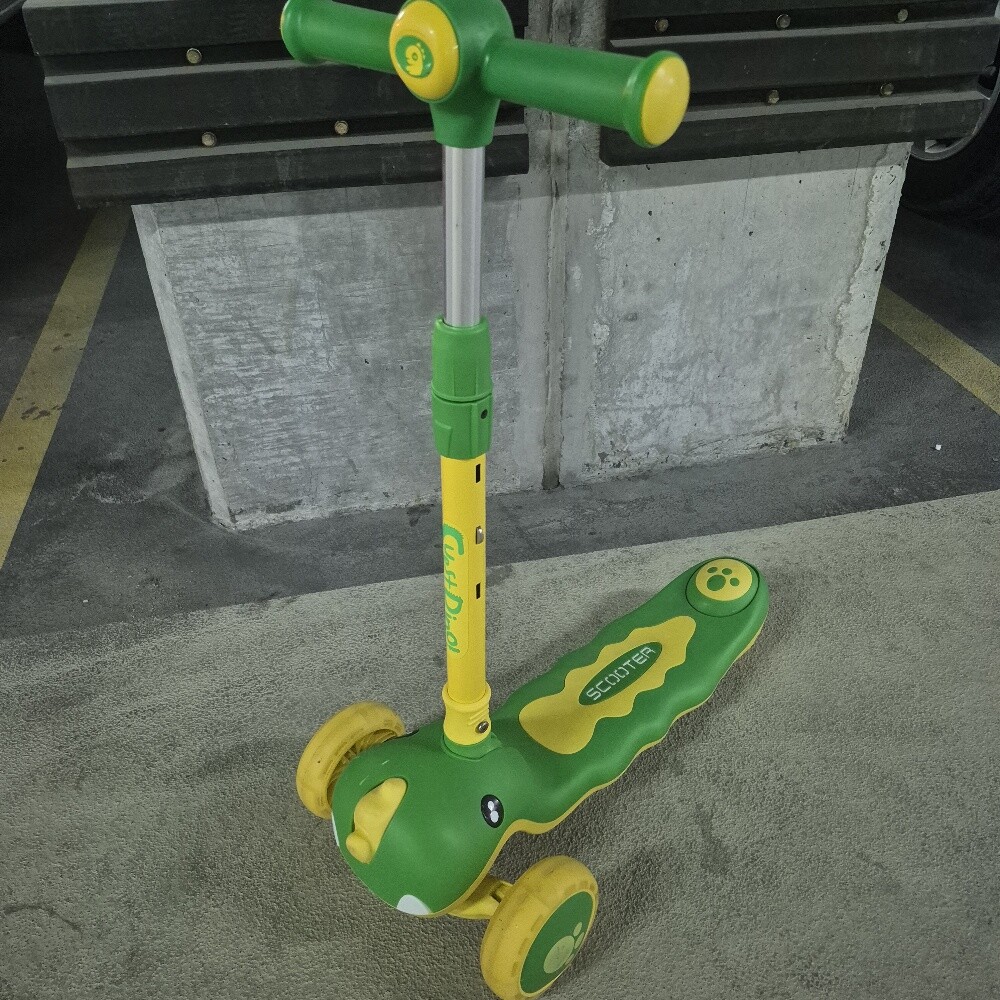 Scooter less use with music Qty 2 - 4