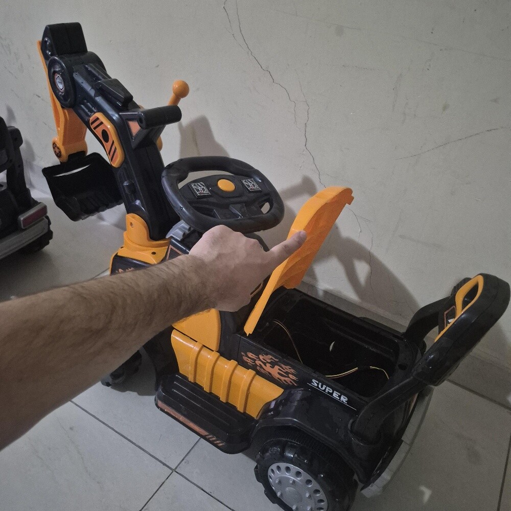 عربات أطفال عدد3 بحالة جيدة للبيع - 4