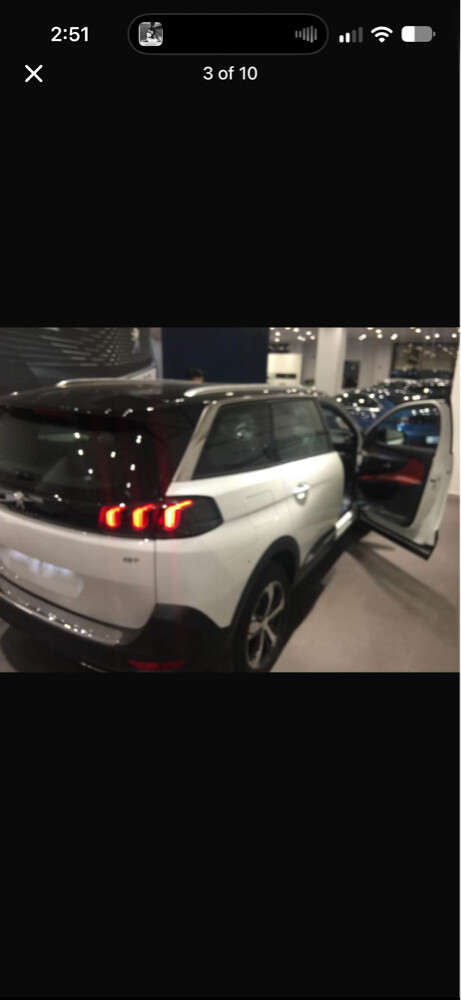 Peugeot 5008 2022 new 2000km only  - 10