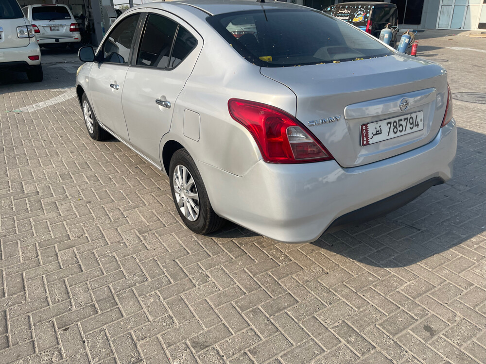 A Nissan Sunny car  - 6