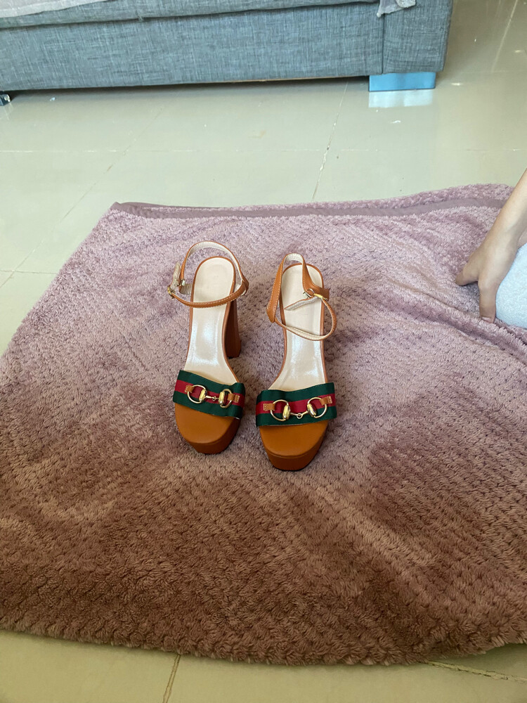 حذاء غوتشي - 1