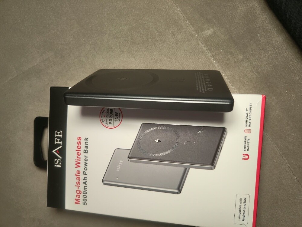 Mag-isafe wireless power bank - 4