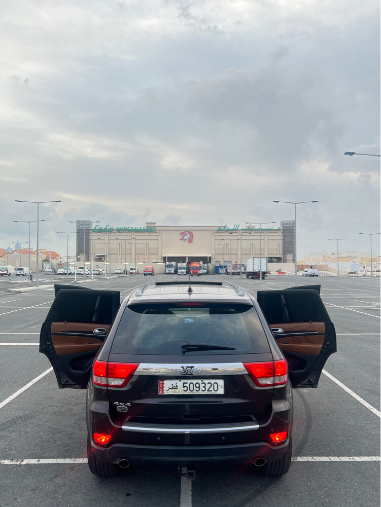 JEEP GRANDCHEROKEE OVERLAND - 8