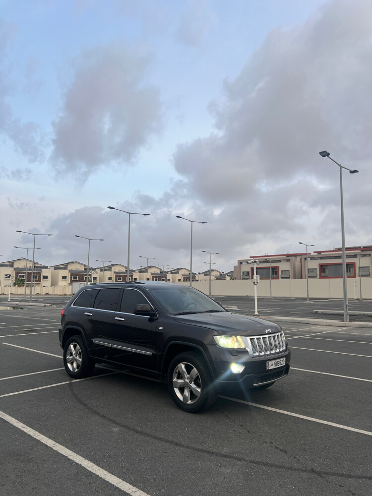 JEEP GRANDCHEROKEE OVERLAND - 2