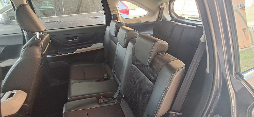 Toyota Veloz - 5