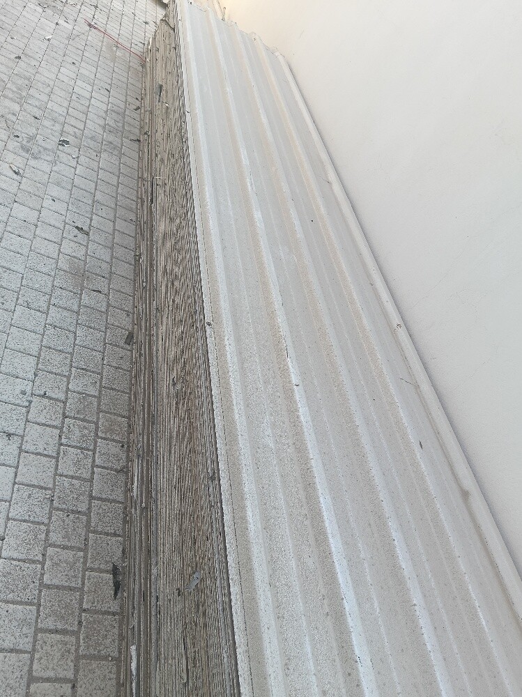 Used Italian corrugated metal sheet - 8