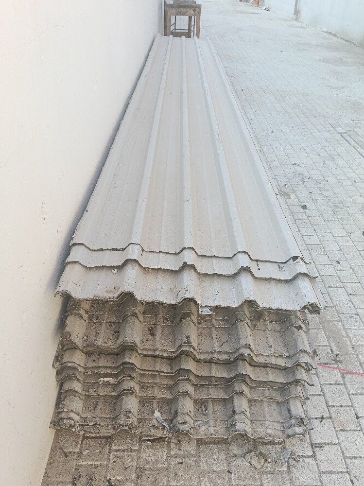 Used Italian corrugated metal sheet - 10