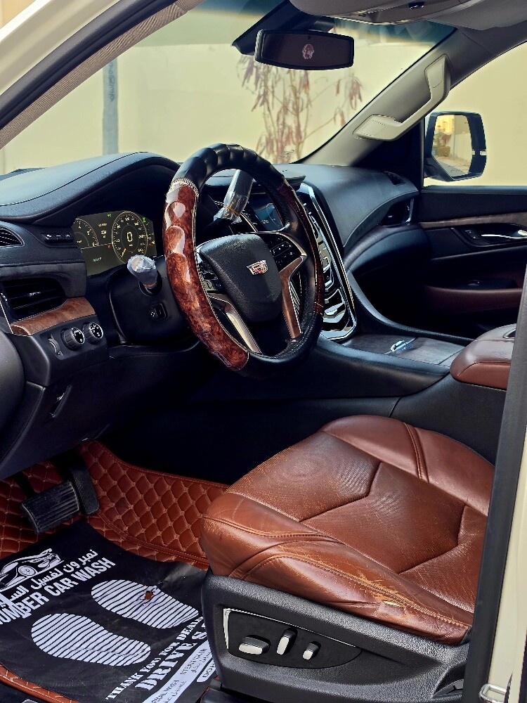 ESCALADE 2015 LONG - 6
