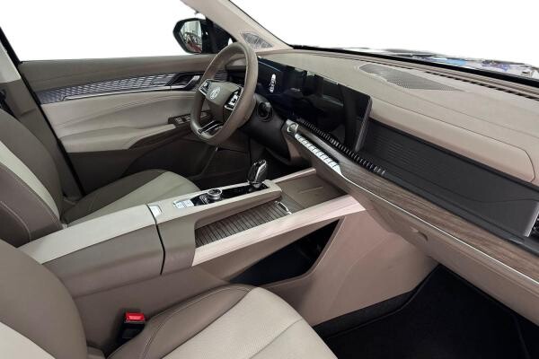 MG RX9 2.0L 2025 560km - 2
