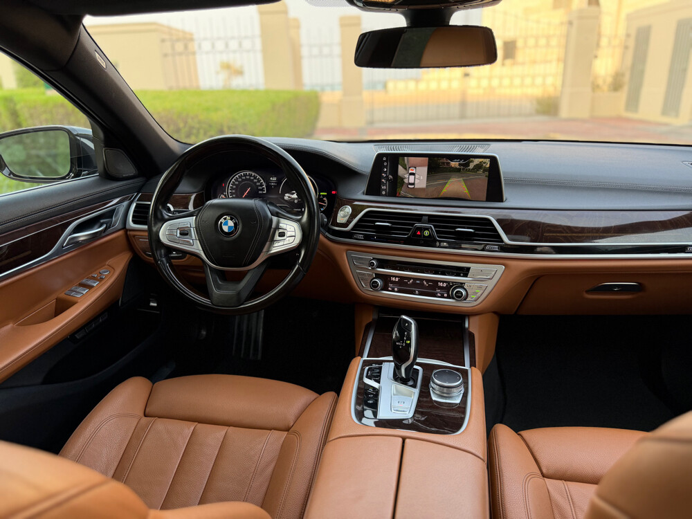 بي ام دبليو 735 ال اي - 11