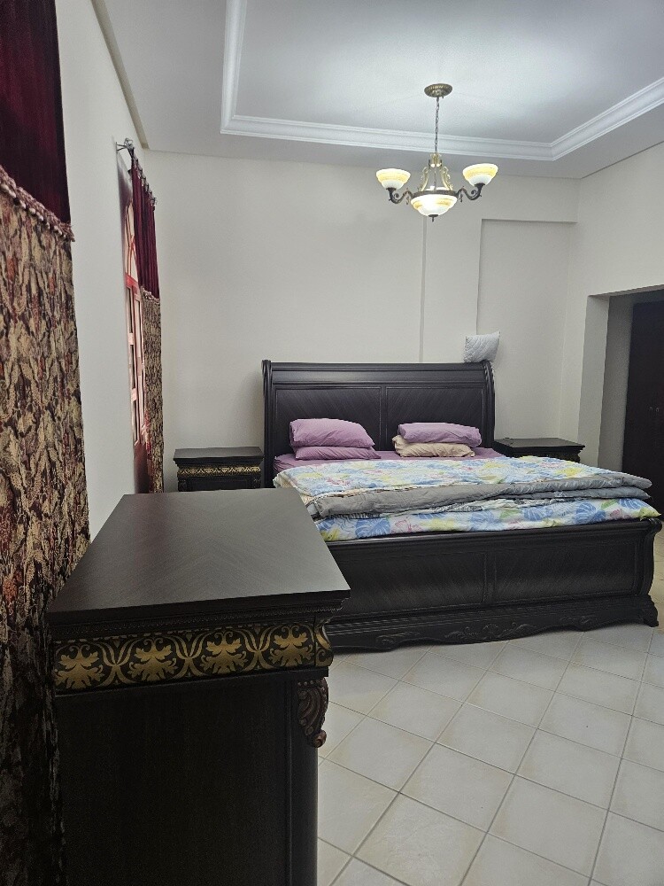 Master bedroom - 2