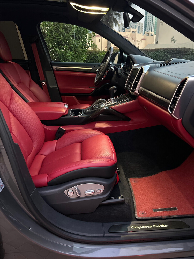 Porsche Cayenne Turbo Under Warrant - 5
