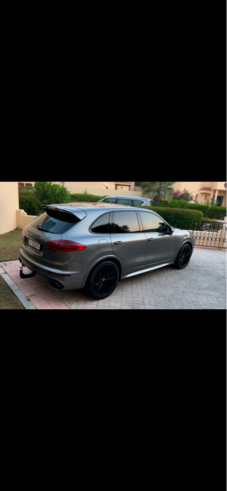 Porsche Cayenne Turbo Under Warrant - 3
