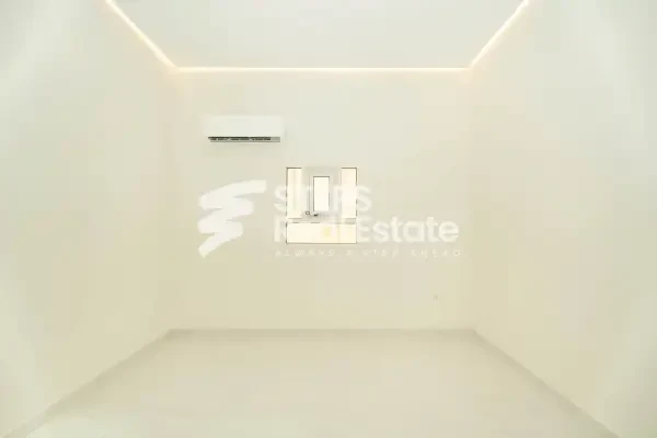 Villa for Sale in Al Dhakhira - 5