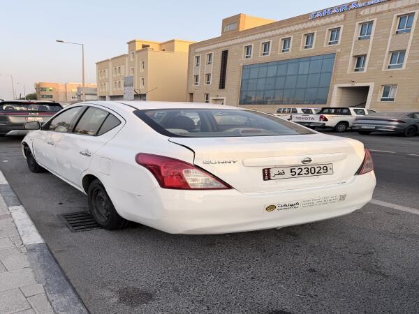 Nissan Sunny 2012 - 5