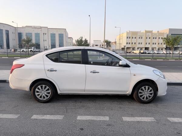 Nissan Sunny 2012 - 2